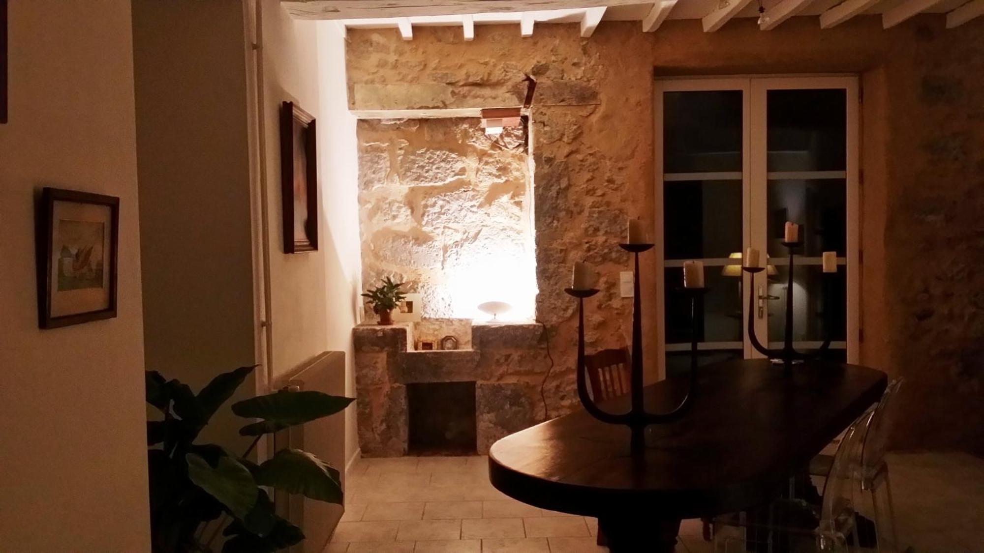 Le Logis Du Pradet Bed & Breakfast Moncrabeau Eksteriør bilde